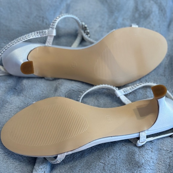 NWOT Elegant sandals Sz 37 - Picture 7 of 8